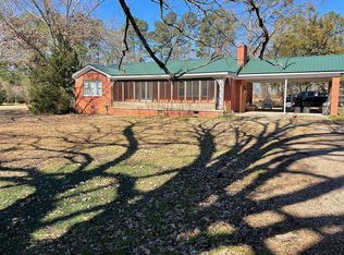 923 Lone Oak Dr, West Point, MS 39773