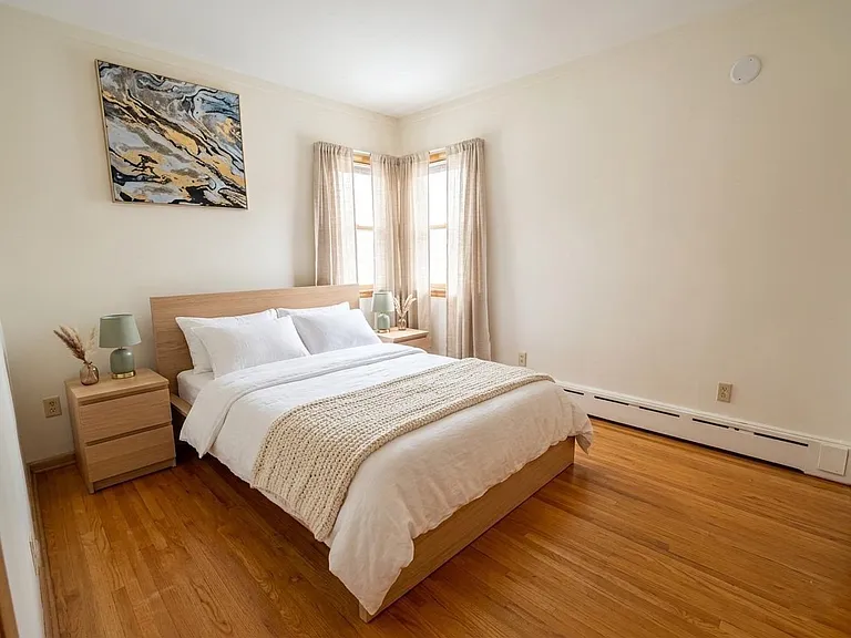 224 2nd Ave S #1 — Photo 7