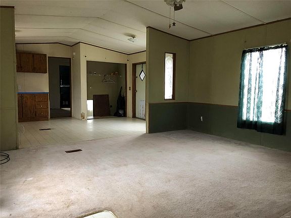 4th image of 24790 Mineral Dr