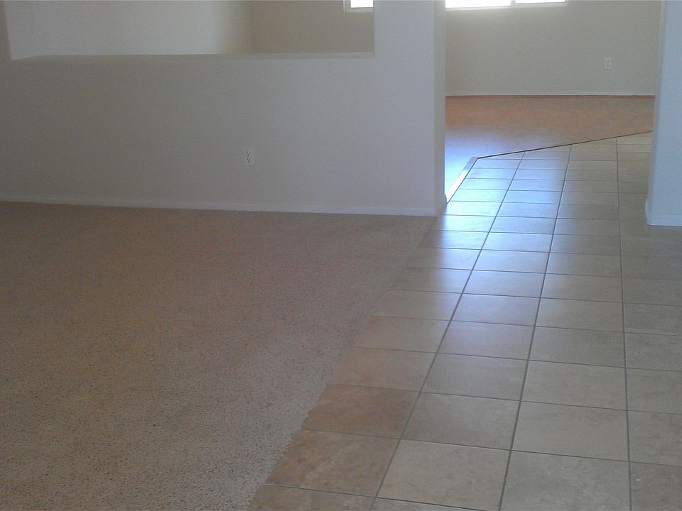 2nd image of 15863 Barrel Cactus Ln