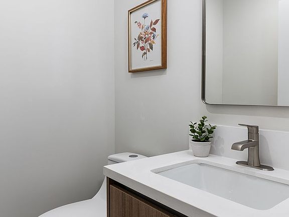 4th image of 2820 Rowena Ave #2822