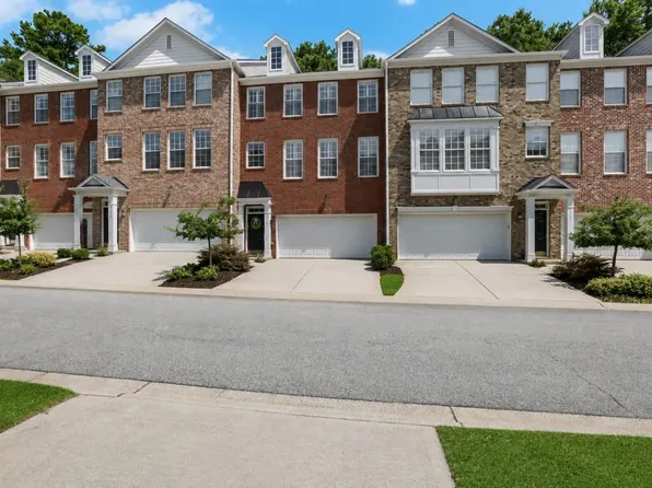 3749 Chattahoochee Summit Dr SE, Atlanta, GA 30339