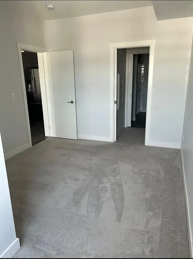 2 bed, 1000 sqft, $2,400 — Photo 4