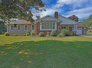 10 Onka Dr, Hillsborough, NJ 08844