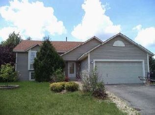 1875 Anton Ct, Shakopee, MN 55379