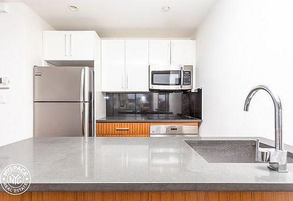 5th image of 1209 Dekalb Ave #955