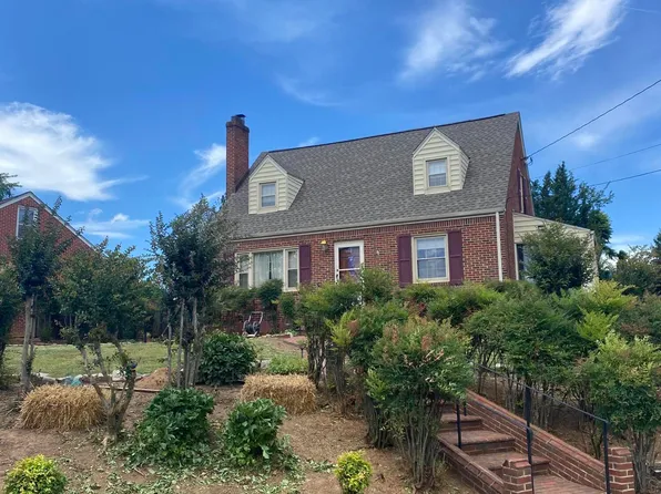 903 Watts St, Salem, VA 24153