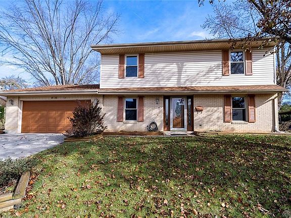 2nd image of 4036 Cozycroft Dr