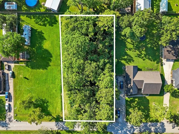 2202 Hickory Manor Dr, Huffman, TX 77336