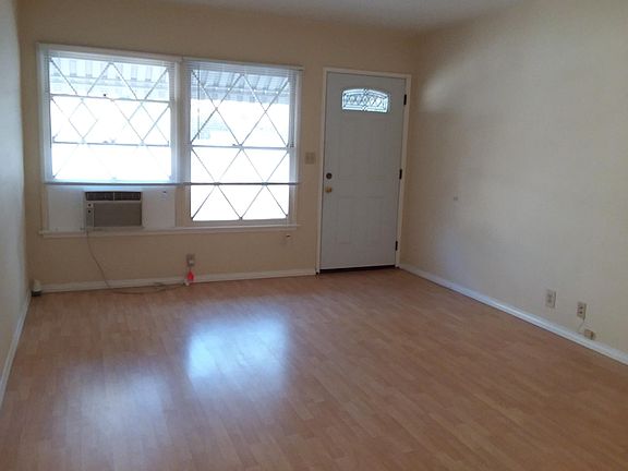 2nd image of 122 S Greenwood Ave