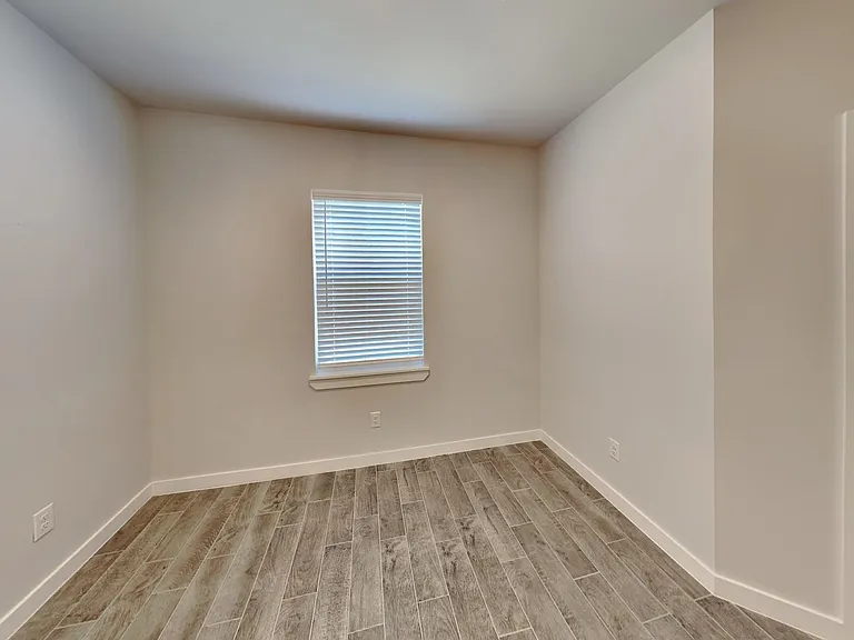 16951 Buck Cir — Photo 12