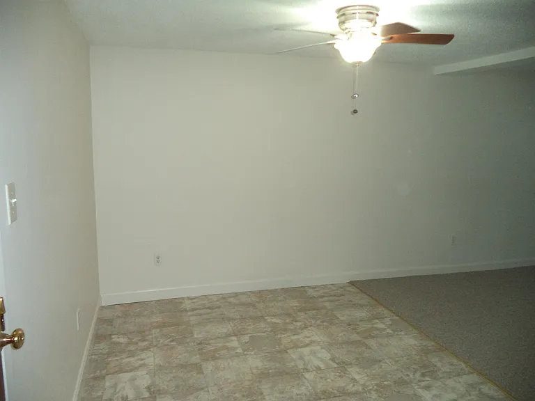 3 Pembroke Dr #5 — Photo 3
