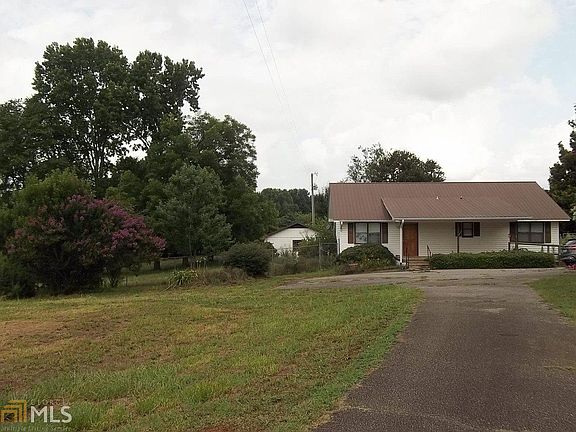 2nd image of 4075 Highway 174
