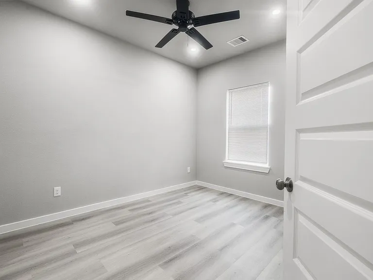 8153 Tate St #B — Photo 3