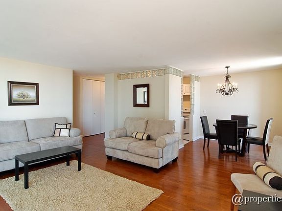 Kitchen/Living Room