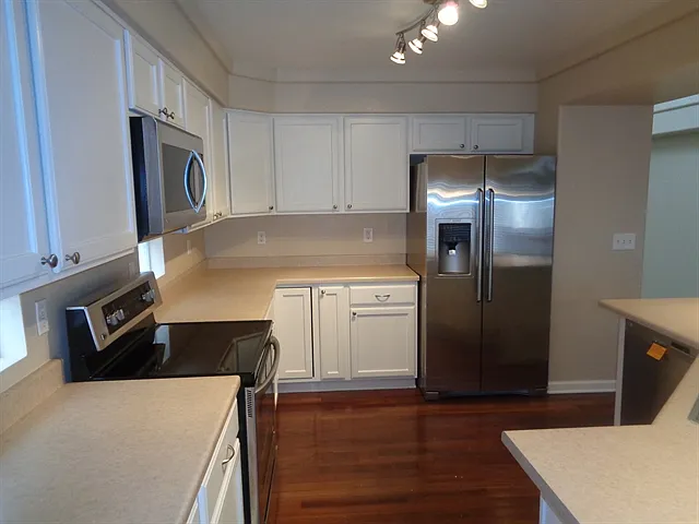 20019 E 41st Pl — Photo 5