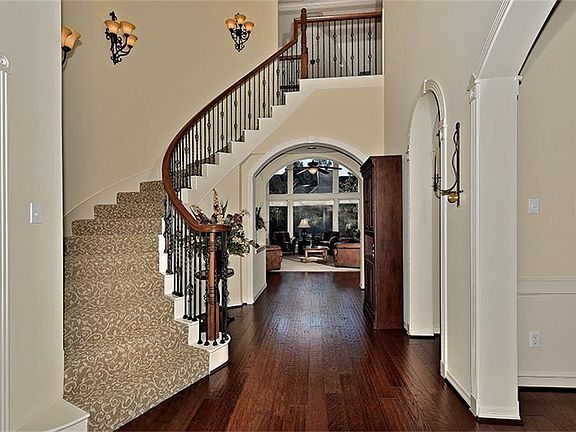 4th image of 30 Webb Creek Pl
