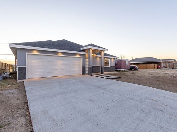 2nd image of 116 Sahara Dr