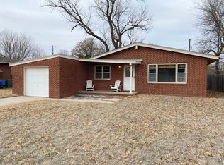 14 E Detroit Dr, South Hutchinson, KS 67505