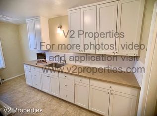 38919 Proctor Blvd APT 3, Sandy, OR 97055