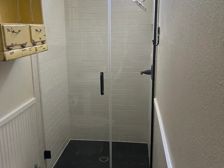 511 Harris Ave #A — Photo 14