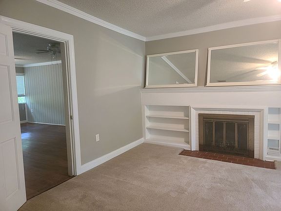 4th image of 2517 Churchill Dr