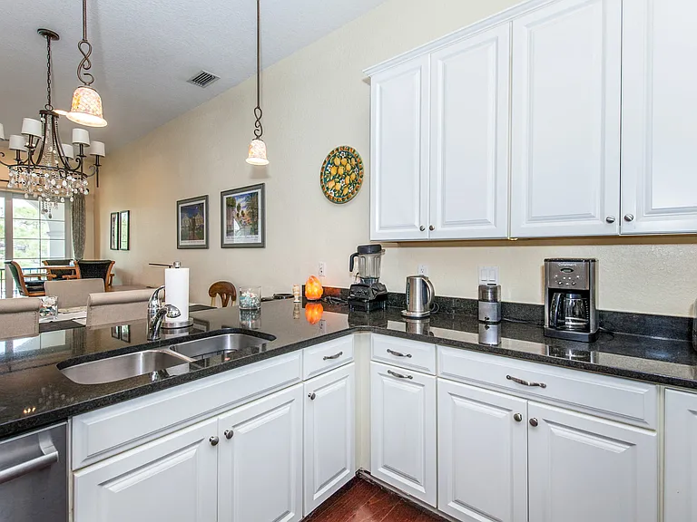 407 Nokomis Ave S #523 — Photo 22