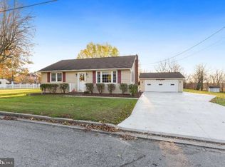 17 String St, Alloway, NJ 08001