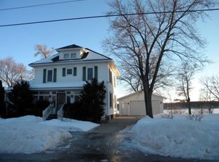 242 Lake Ave, Montello, WI 53949