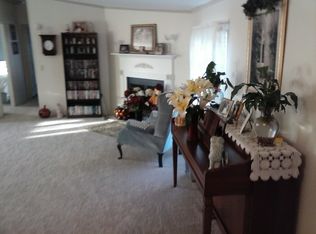 2015 Eagle Point Bay Rd, Goreville, IL 62939