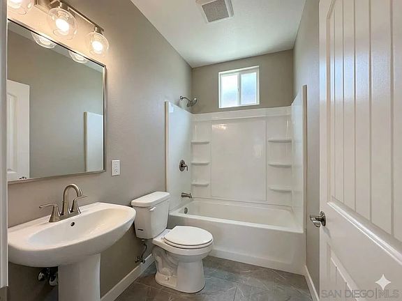 5th image of 5370 Nutmeg St
