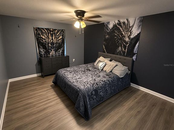 5th image of 21145 EVERGREEN COURT
