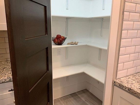 5th image of 3774 E Edgerton Ave