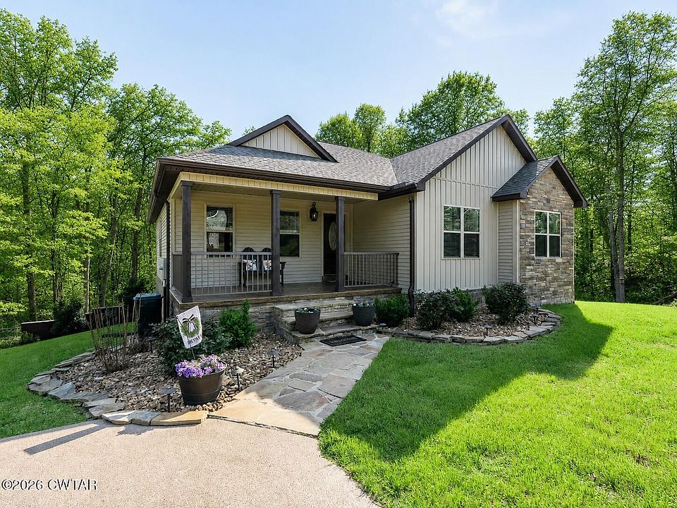 1st image of 140 Eagle Crest Ln