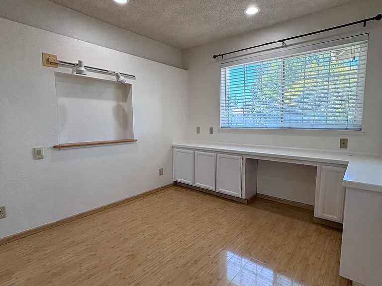 2994 Park Place Cmn — Photo 34
