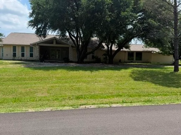 4 Glencove Cir, Lucas, TX 75002
