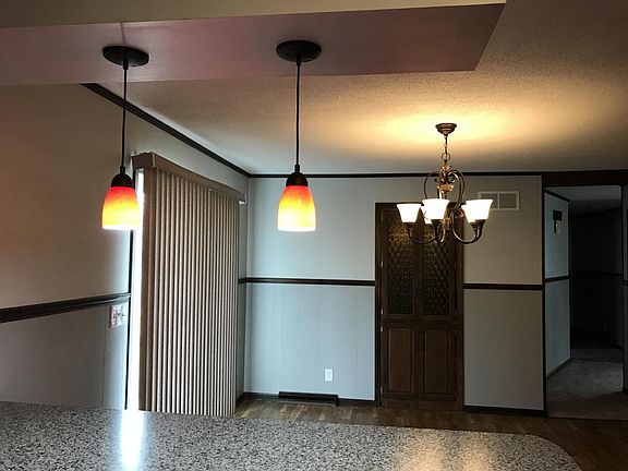 5th image of 603 Crestwood Dr
