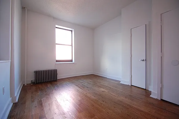 Rented by Bohemia Realty Group | media 6