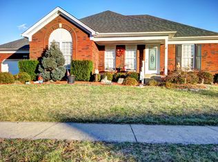 7823 Hepatica Dr, Louisville, KY 40258