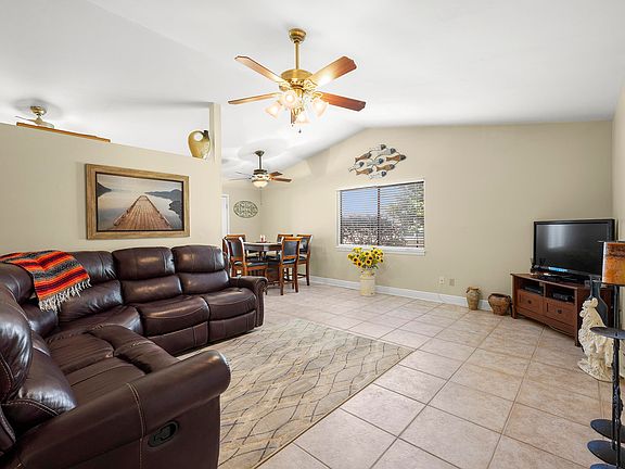 5th image of 3431 Donzi Way E