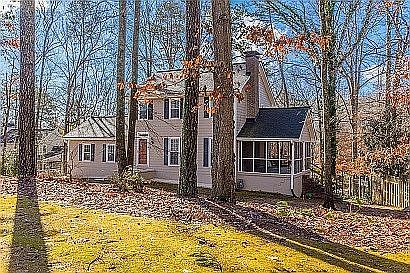 2nd image of 3363 Wellesley Poin NW