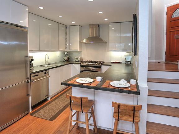 5th image of 1050 Vista Del Pueblo APT 20