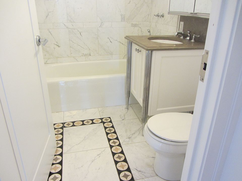 1st image of 205 W 76th St #8D
