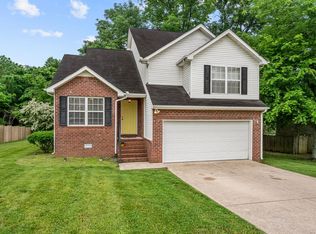 1570 Laurel Ledge Dr, La Vergne, TN 37086