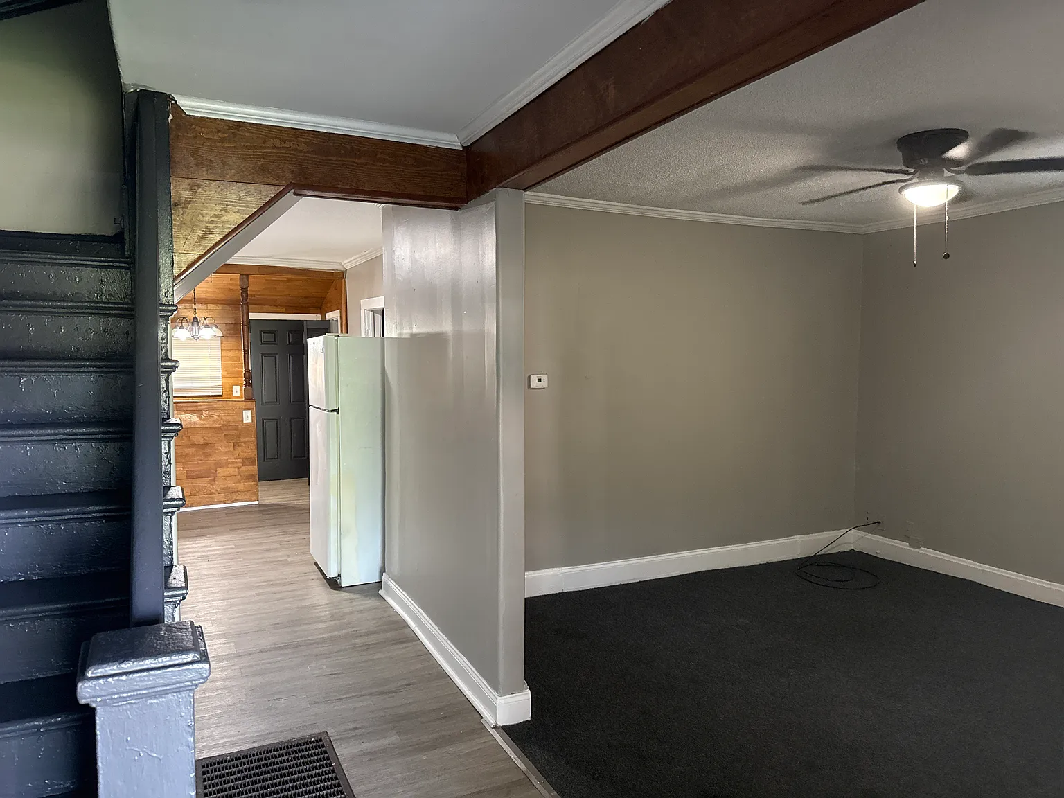 3 bed, 1400 sqft, $1,000 — Photo 2