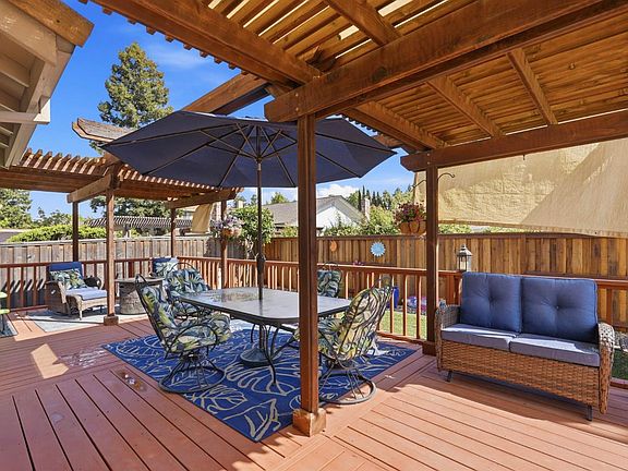 4th image of 8904 Royal Gate Way