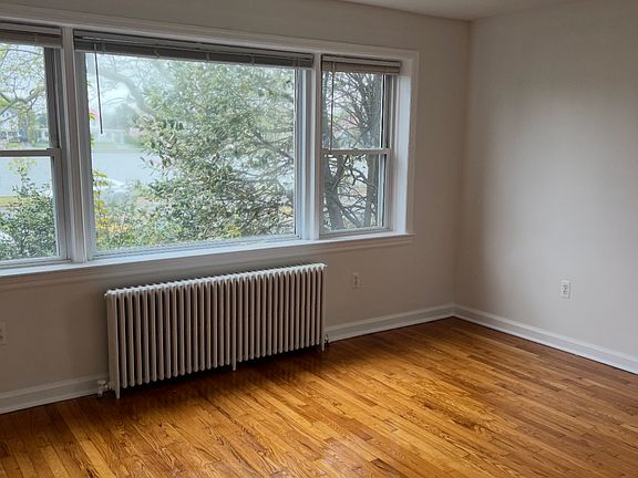 2nd image of 520 Deal Lake Dr