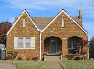 2747 E 14th Pl S, Tulsa, OK 74104