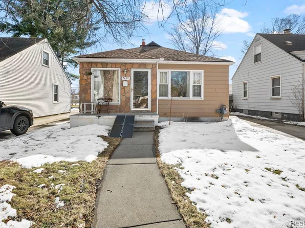 24411 Notre Dame St, Dearborn, MI 48124
