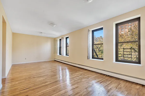 Sold by Compass | media 4